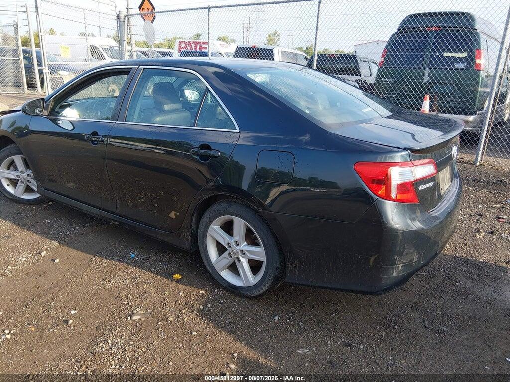 4T1BF1FK3EU320513 2014 TOYOTA CAMRY photo no. 3