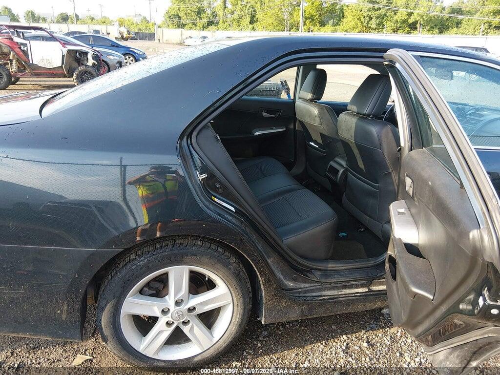 4T1BF1FK3EU320513 2014 TOYOTA CAMRY photo no. 8