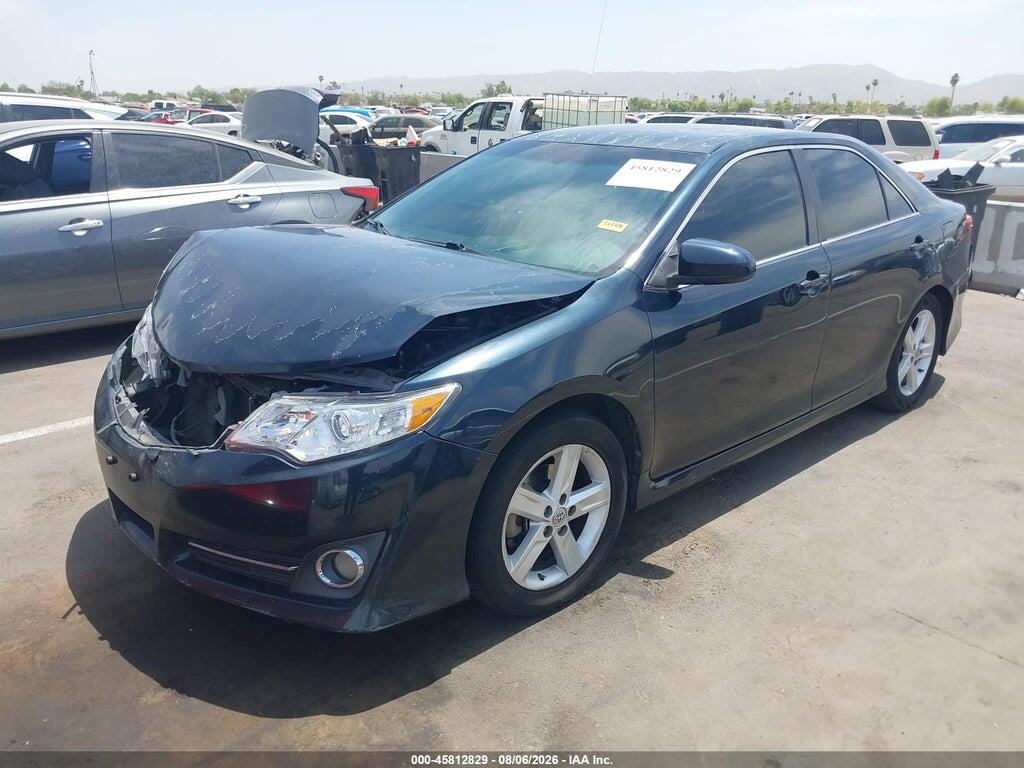 4T1BF1FK3EU429764 2014 TOYOTA CAMRY photo no. 2