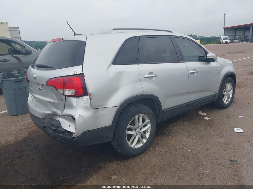 5XYKTCA63EG436797 2014 KIA SORENTO photo no. 4