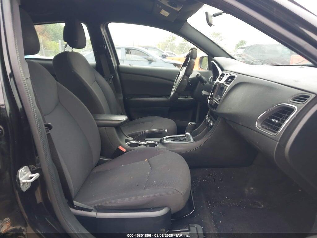 1C3CCBBB7EN111948 2014 CHRYSLER 200 photo no. 5