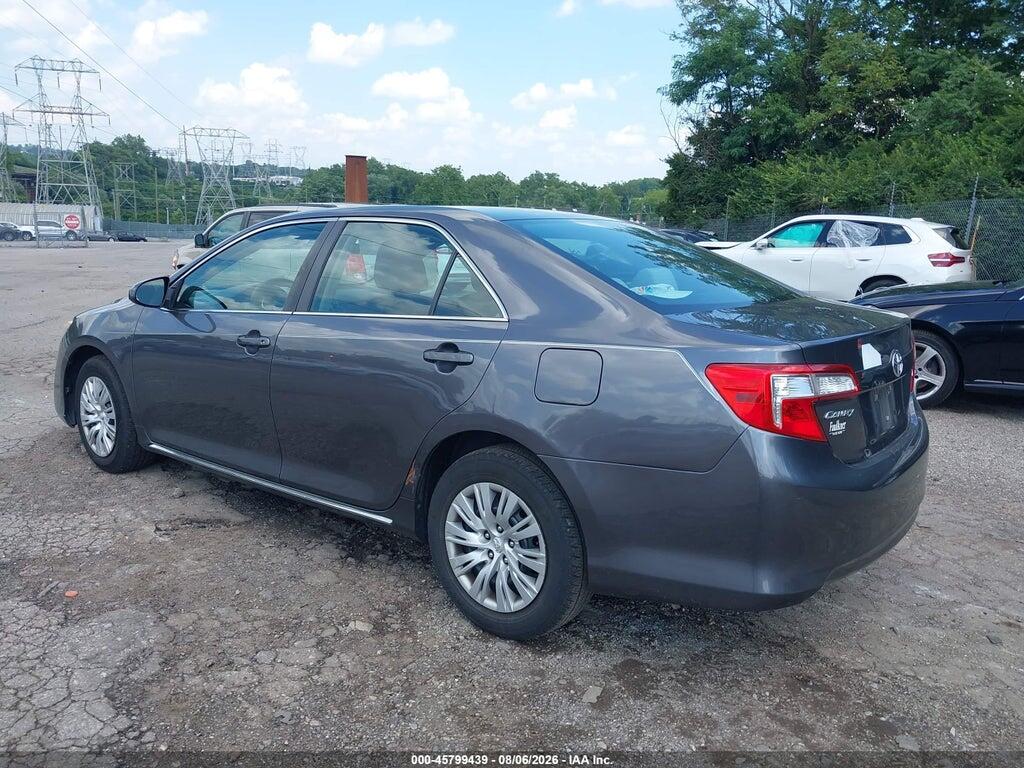 4T4BF1FK2ER372267 2014 TOYOTA CAMRY photo no. 3