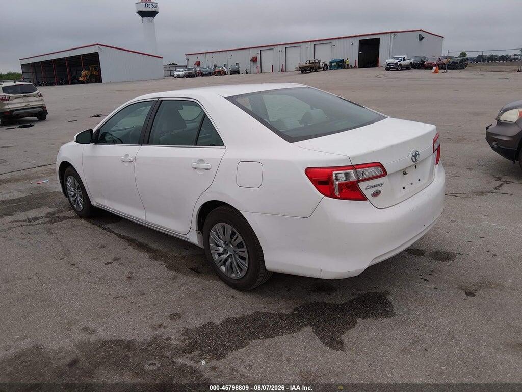 4T4BF1FKXER364319 2014 TOYOTA CAMRY photo no. 3