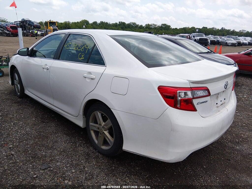 4T1BF1FK7EU826054 2014 TOYOTA CAMRY photo no. 3
