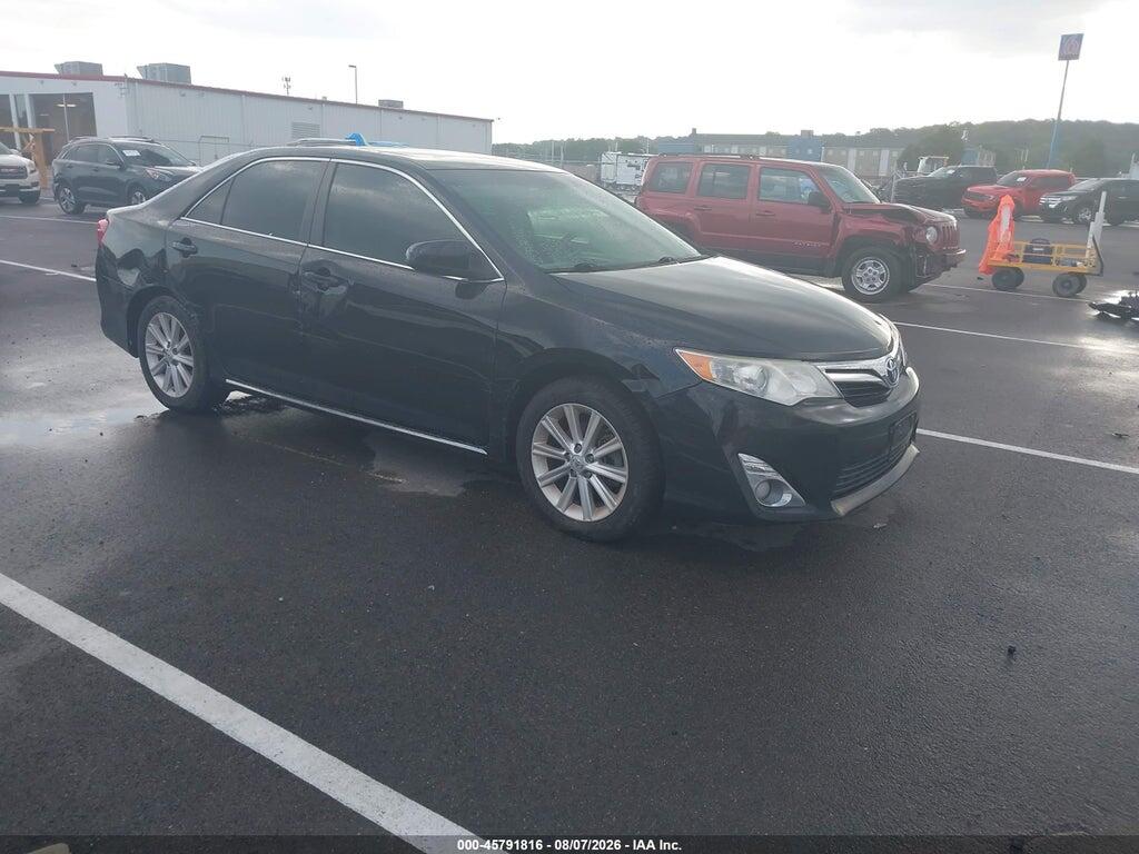 4T1BF1FK3EU823796 2014 TOYOTA CAMRY photo no. 1