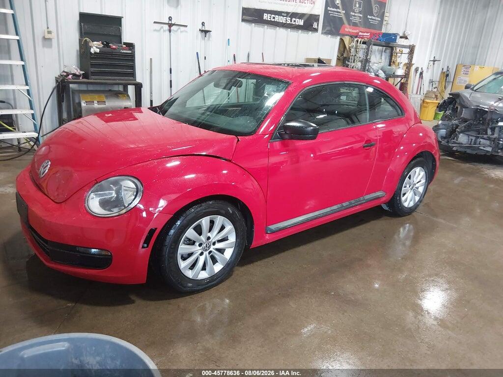 3VWFP7AT2EM625573 2014 VOLKSWAGEN BEETLE photo no. 2