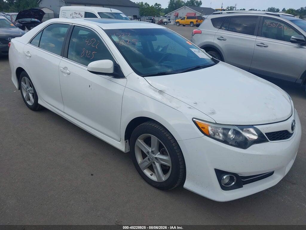 4T1BF1FK1EU428306 2014 TOYOTA CAMRY photo no. 1