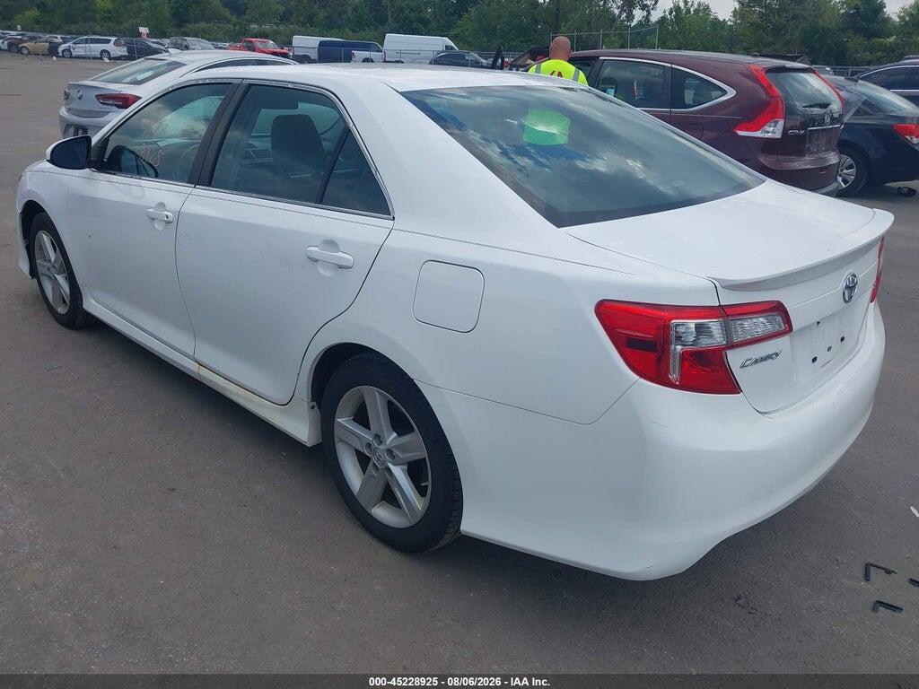 4T1BF1FK1EU428306 2014 TOYOTA CAMRY photo no. 3