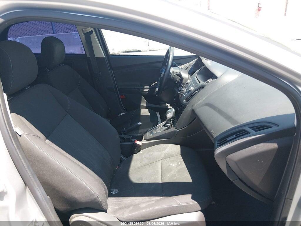 1FADP3K25FL358365 2015 FORD FOCUS photo no. 5