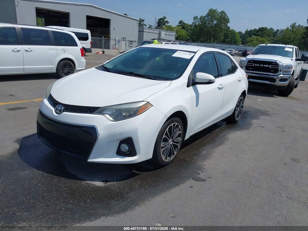 2T1BURHE3FC372612 2015 TOYOTA COROLLA photo no. 2