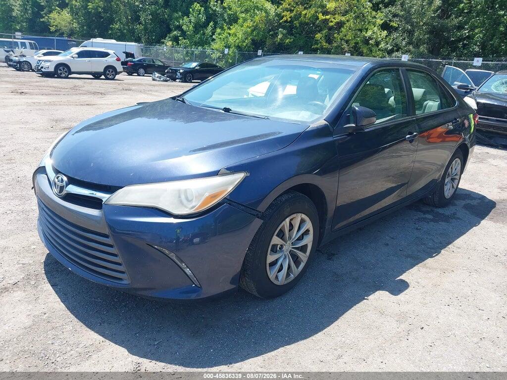 4T4BF1FK0FR459330 2015 TOYOTA CAMRY photo no. 2