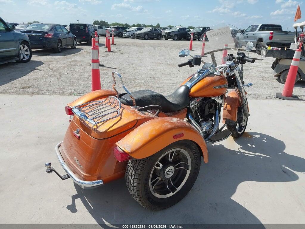 1HD1MCM13FB859561 2015 HARLEY-DAVIDSON FLRT photo no. 4