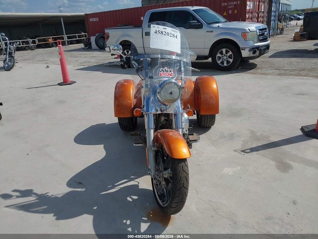 1HD1MCM13FB859561 2015 HARLEY-DAVIDSON FLRT photo no. 5