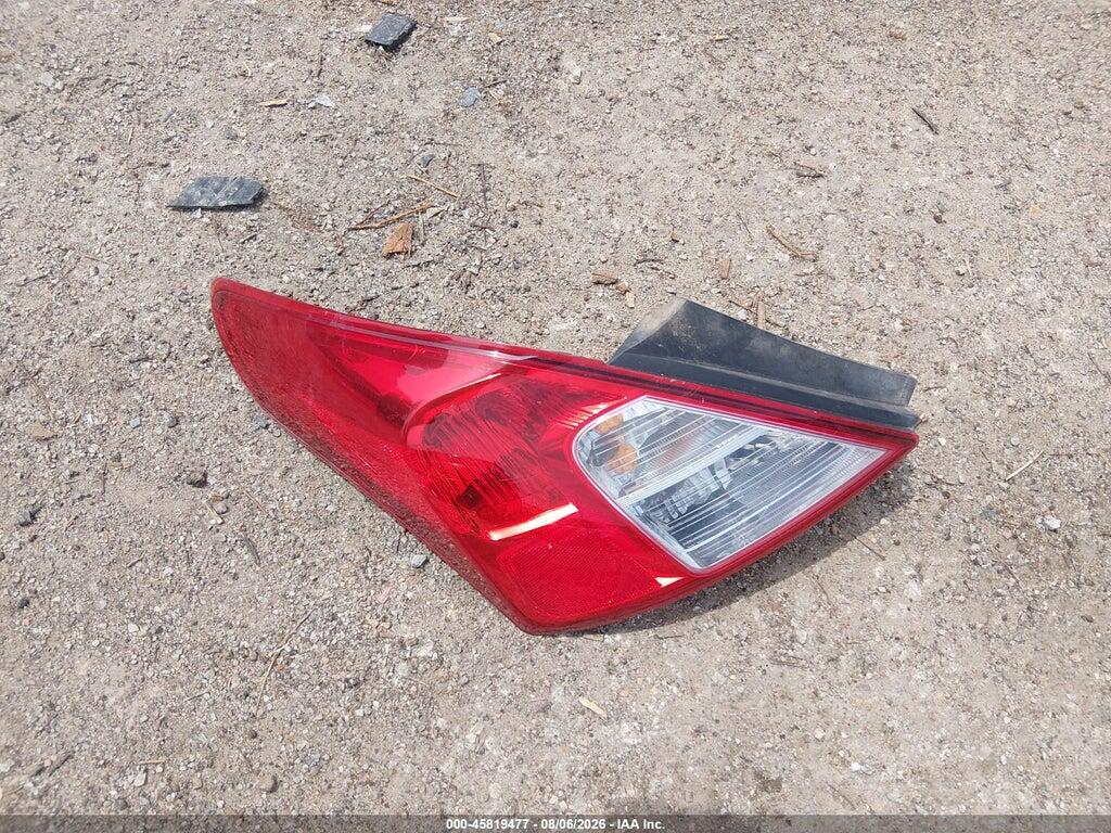 3N1CN7AP7FL907992 2015 NISSAN VERSA photo no. 12