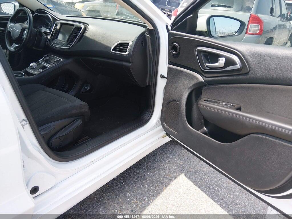 1C3CCCAB0FN753632 2015 CHRYSLER 200 photo no. 5