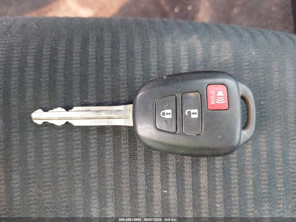 2T3RFREV8FW355050 2015 TOYOTA RAV4 photo no. 11
