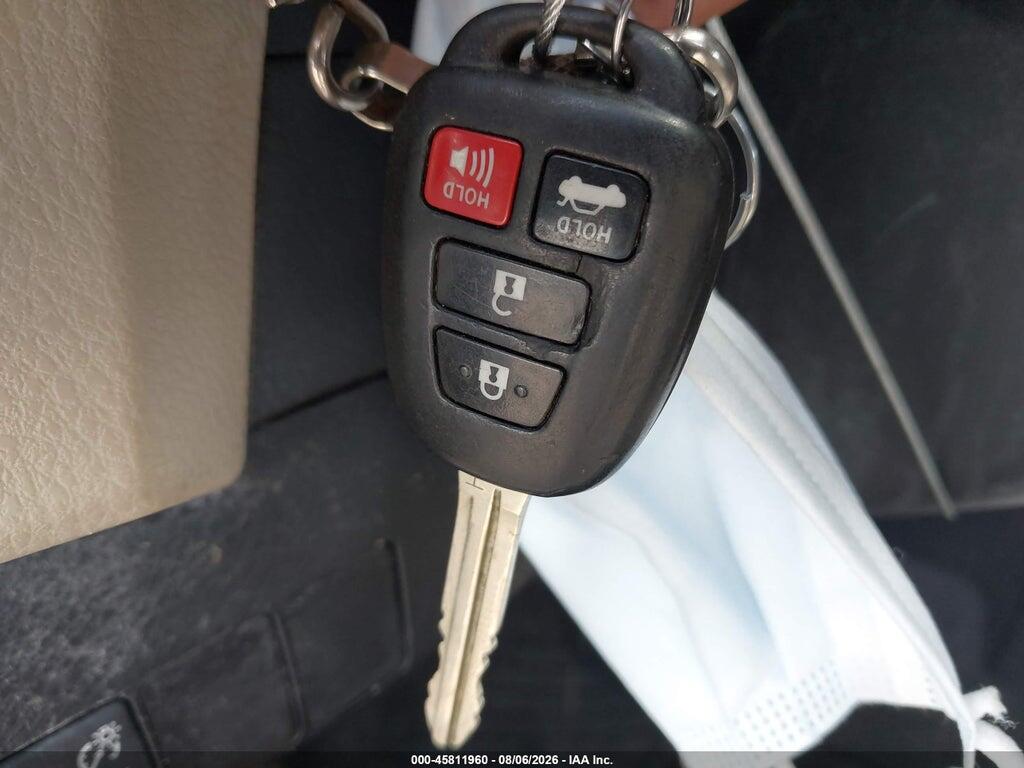 2T1BURHE4FC363028 2015 TOYOTA COROLLA photo no. 11