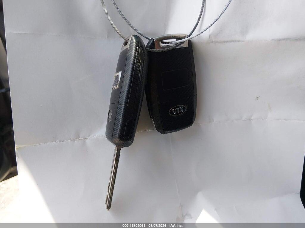 KNDJN2A26F7170073 2015 KIA SOUL photo no. 11