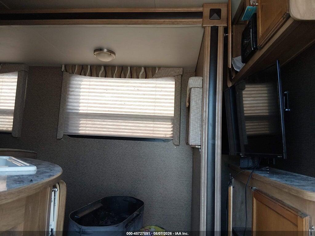 1NL1XTN2XF1031314 2015 GULFSTREAM GULF BREEZE ULTRA LI photo no. 5