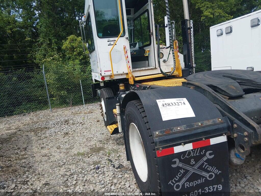 4LMSF2115GL030841 2016 CAPACITY OF TEXAS TJ6500T photo no. 3