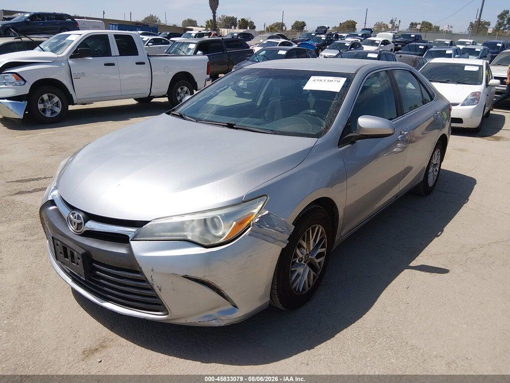 4T1BF1FK3GU231267 2016 TOYOTA CAMRY photo no. 2