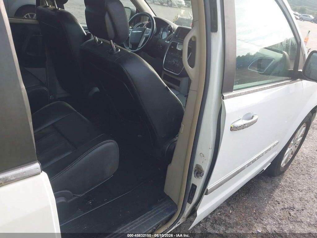 2C4RC1BG5GR128717 2016 CHRYSLER TOWN & COUNTRY photo no. 8