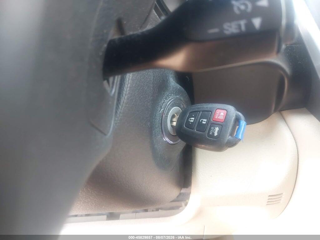 4T1BF1FK8GU150331 2016 TOYOTA CAMRY photo no. 11