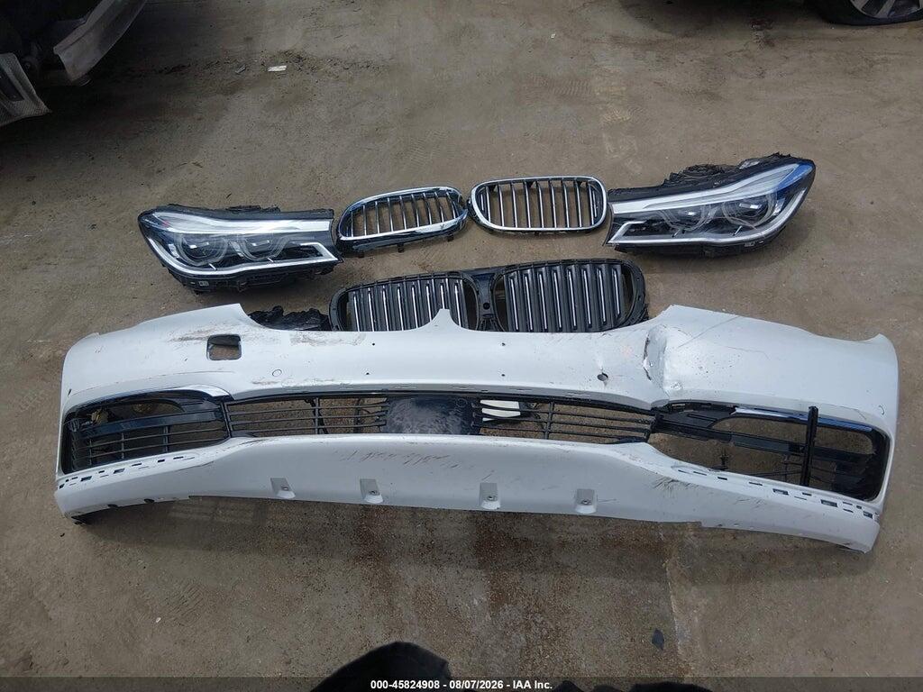 WBA7F2C59GG418135 2016 BMW 750I photo no. 12