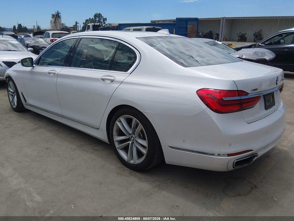 WBA7F2C59GG418135 2016 BMW 750I photo no. 3