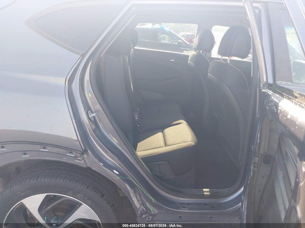 KM8J3CA28GU147307 2016 HYUNDAI TUCSON photo no. 8