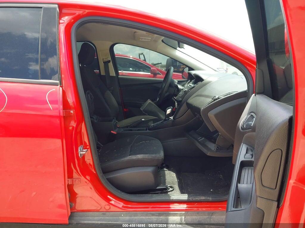1FADP3F21GL404530 2016 FORD FOCUS photo no. 5