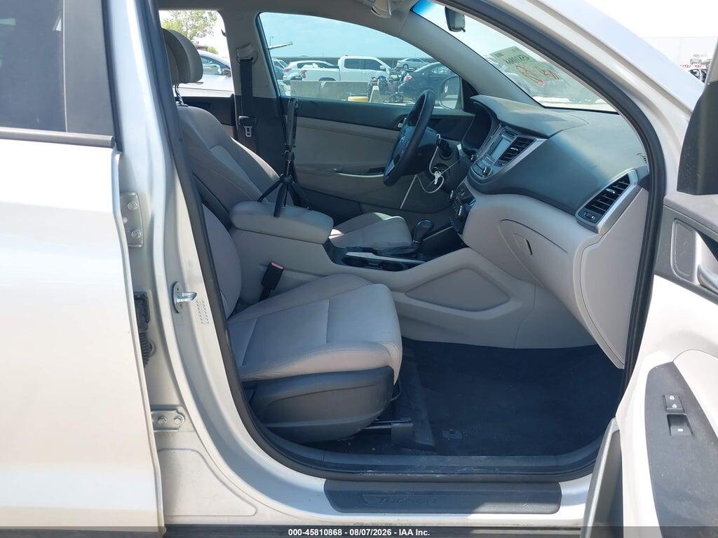 KM8J33A44GU184033 2016 HYUNDAI TUCSON photo no. 5