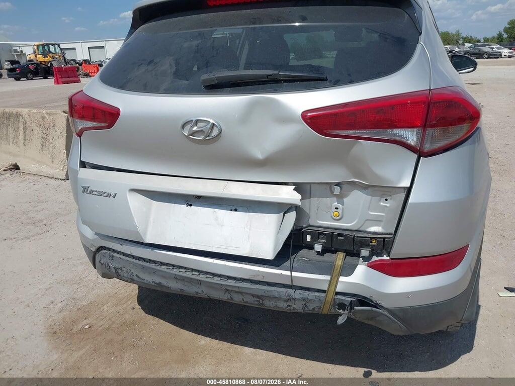 KM8J33A44GU184033 2016 HYUNDAI TUCSON photo no. 6
