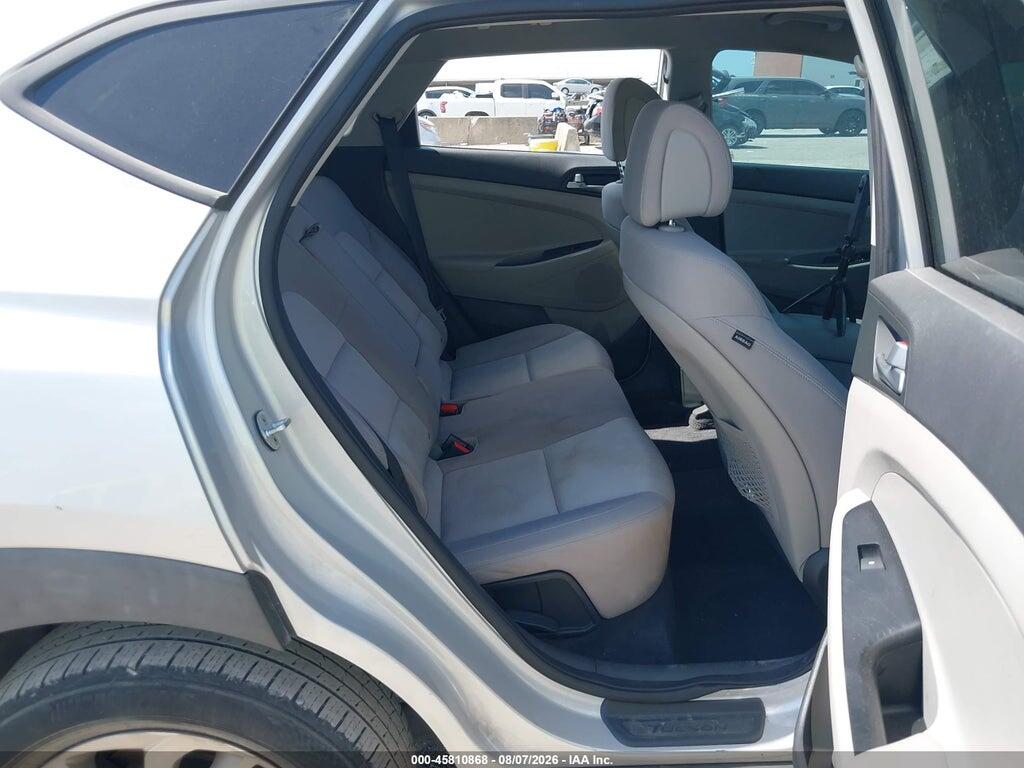 KM8J33A44GU184033 2016 HYUNDAI TUCSON photo no. 8