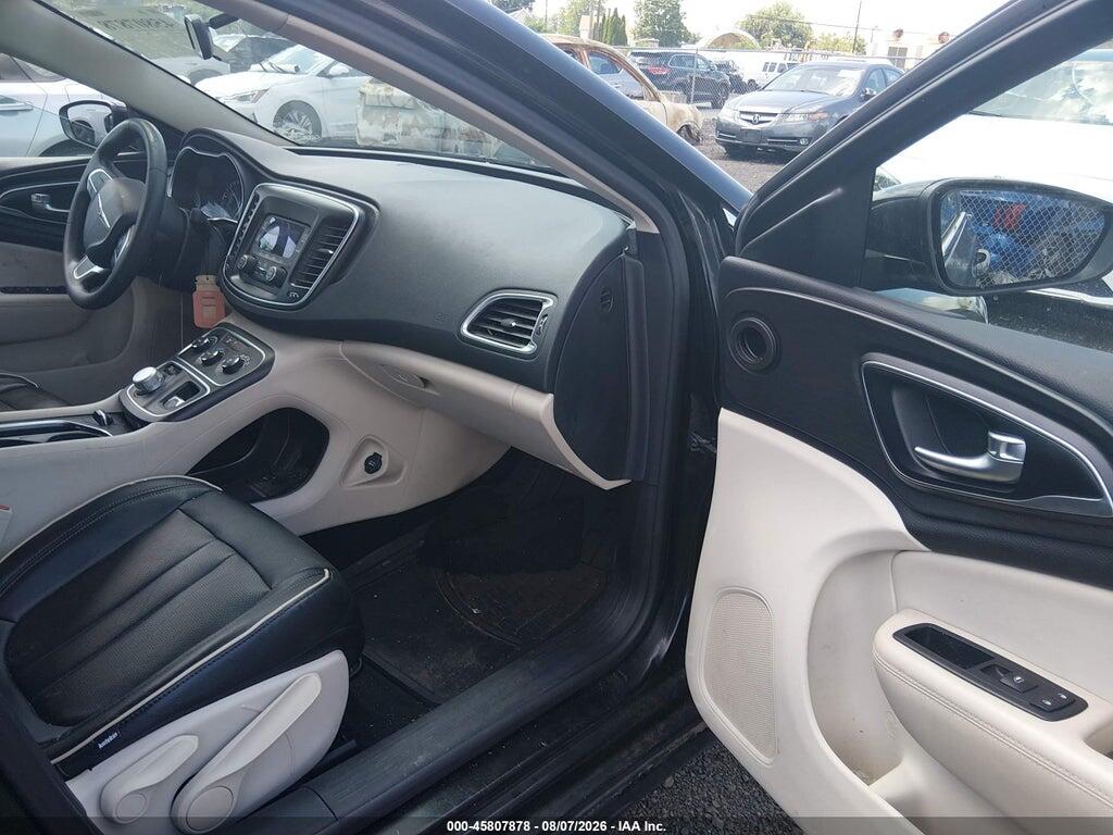 1C3CCCFB3GN134081 2016 CHRYSLER 200 photo no. 5