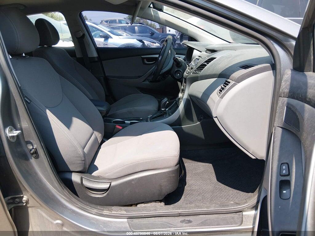 KMHDH4AE7GU650230 2016 HYUNDAI ELANTRA photo no. 5