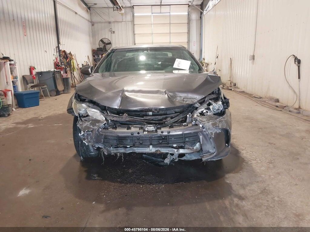 4T4BF1FK5GR583725 2016 TOYOTA CAMRY photo no. 11