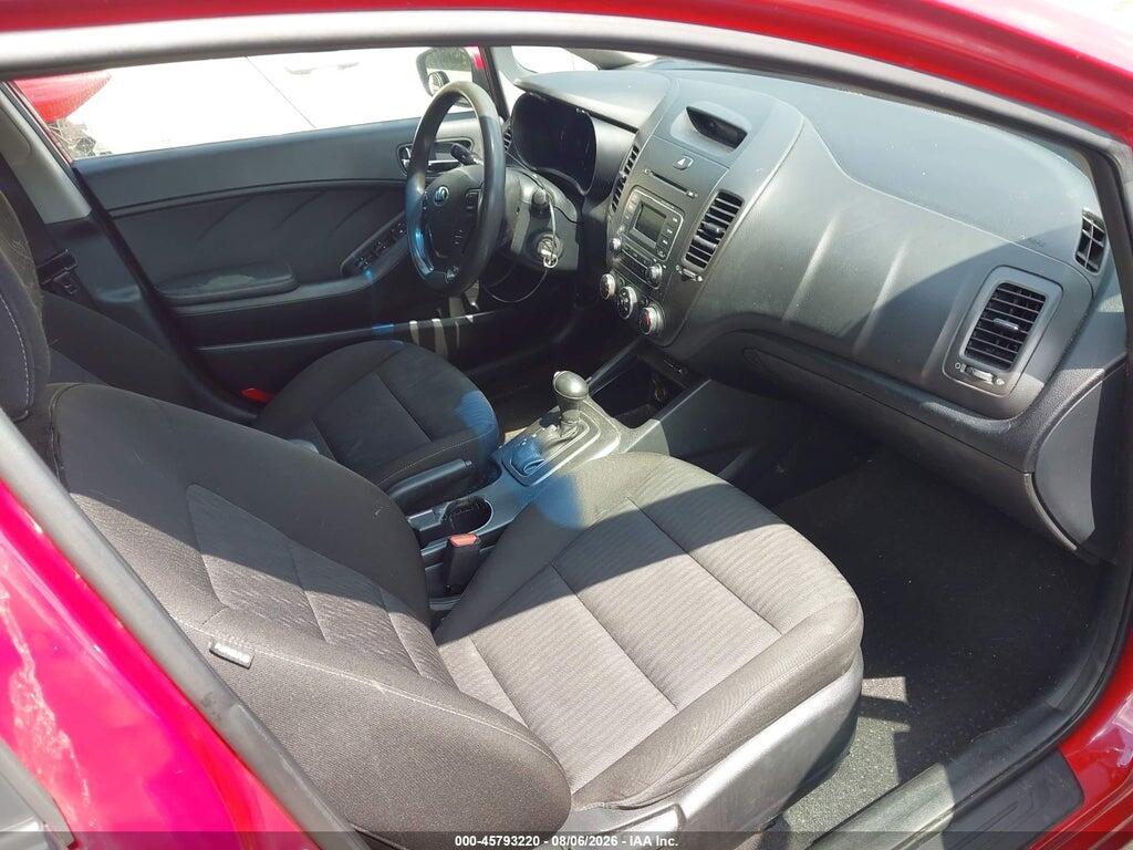 KNAFK4A68G5574998 2016 KIA FORTE photo no. 5