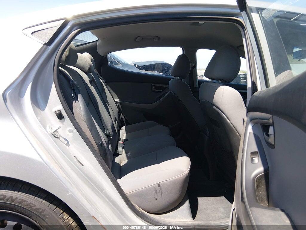 5NPDH4AE8GH687639 2016 HYUNDAI ELANTRA photo no. 8