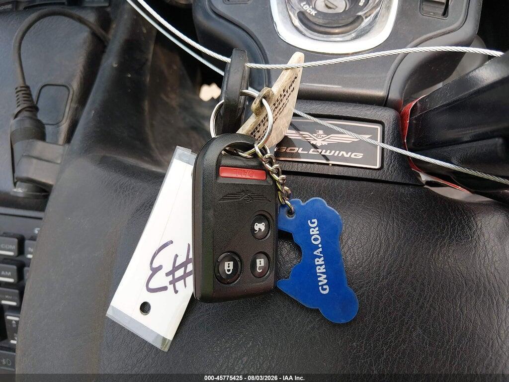 JH2SC68N5GK200106 2016 HONDA GL1800 photo no. 11