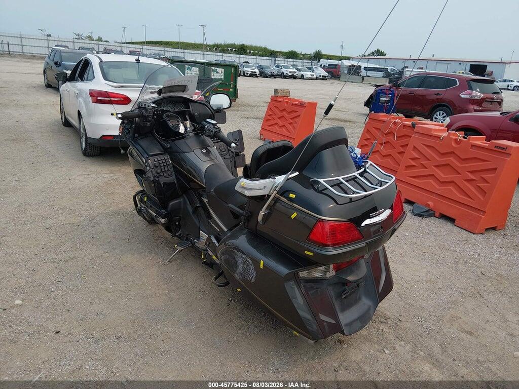 JH2SC68N5GK200106 2016 HONDA GL1800 photo no. 3