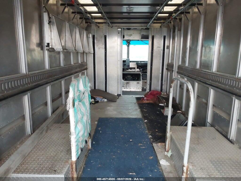 1F65F5KY5G0A13554 2016 FORD F-59 COMMERCIAL STRIPPED photo no. 2