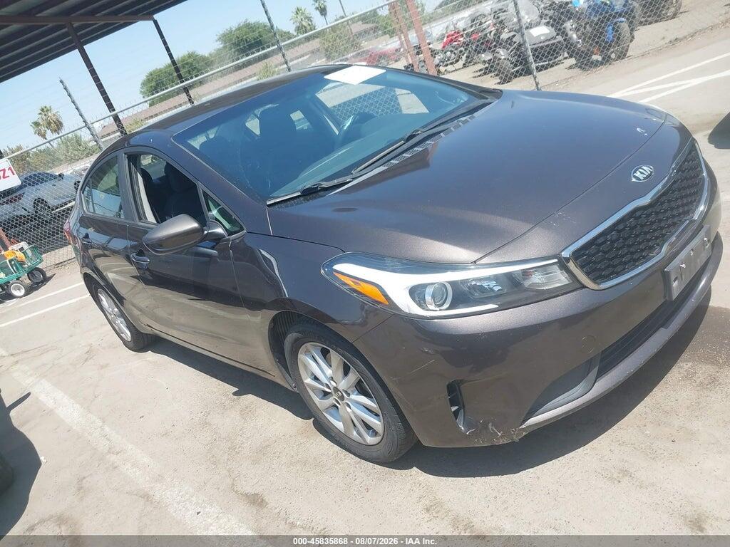 3KPFL4A75HE009008 2017 KIA FORTE photo no. 1
