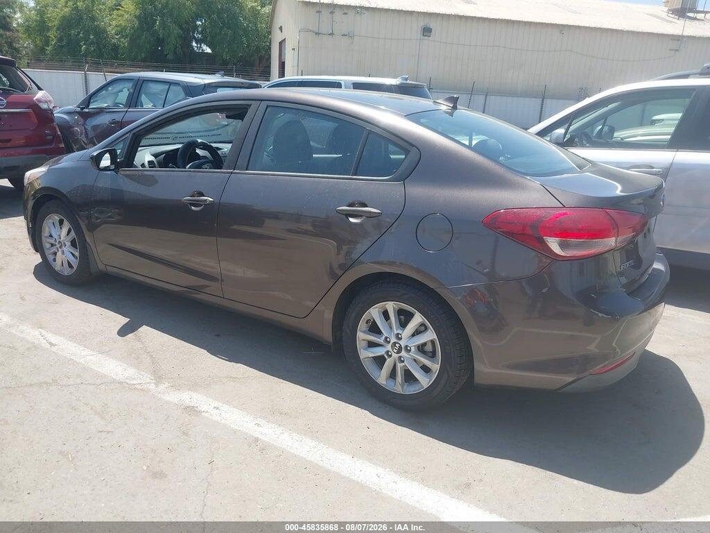 3KPFL4A75HE009008 2017 KIA FORTE photo no. 3