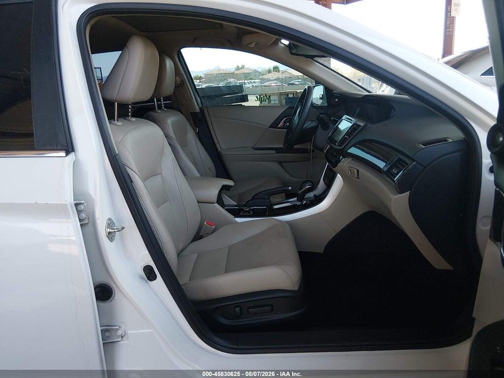 1HGCR2F92HA225290 2017 HONDA ACCORD photo no. 5