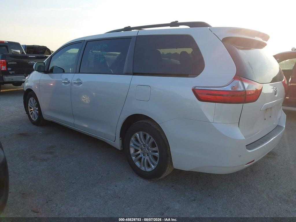 5TDYZ3DC9HS767501 2017 TOYOTA SIENNA photo no. 3