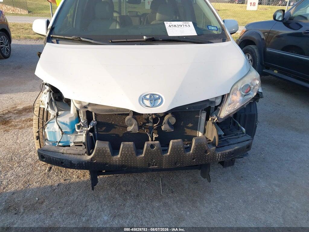 5TDYZ3DC9HS767501 2017 TOYOTA SIENNA photo no. 6