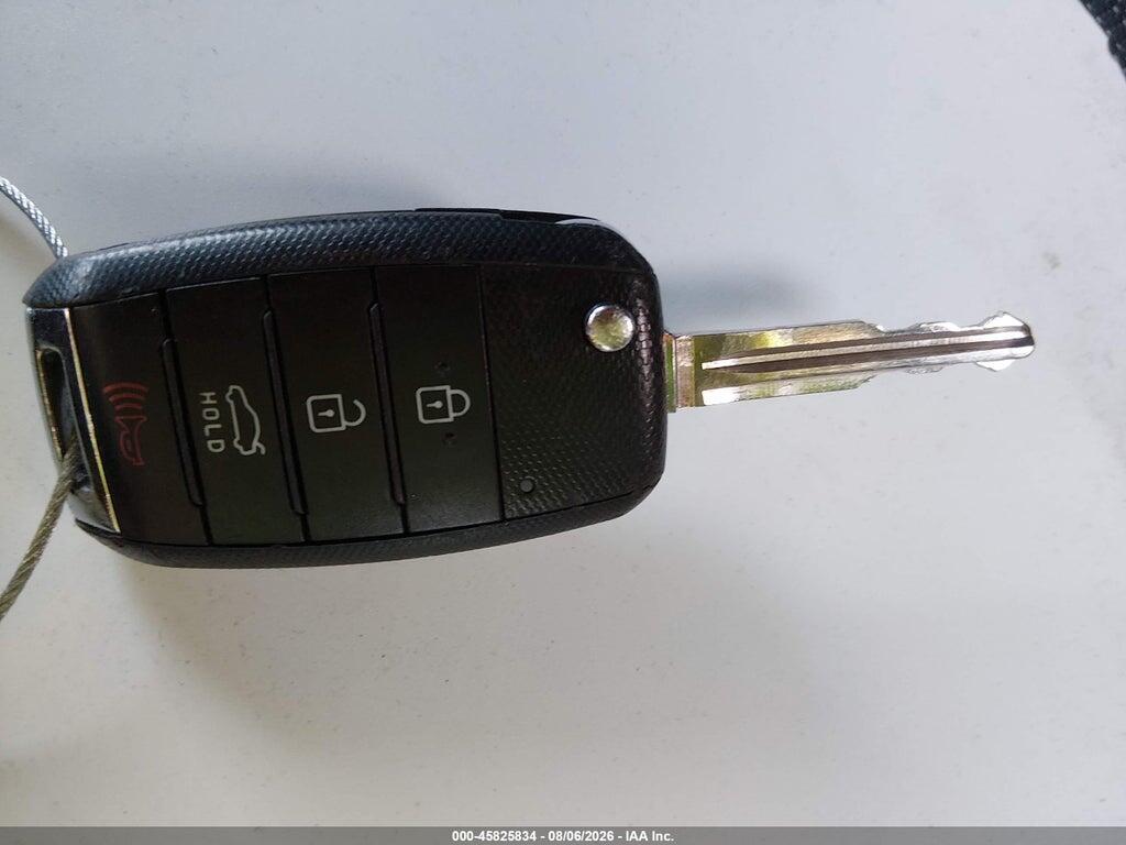 3KPFK4A77HE081671 2017 KIA FORTE photo no. 11