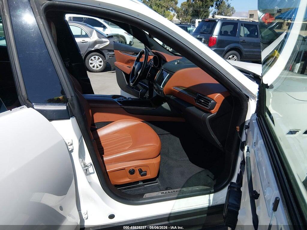 ZN661YUL7HX237354 2017 MASERATI LEVANTE photo no. 5