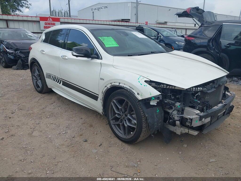SJKCH5CP8HA031043 2017 INFINITI QX30 photo no. 1